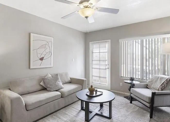 Landing Modern With Amazing Amenities Apartment Gilbert