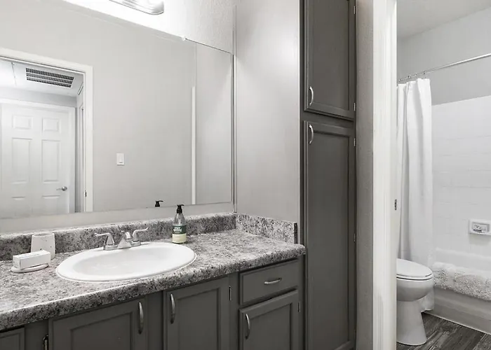 Landing Modern With Amazing Amenities Gilbert
