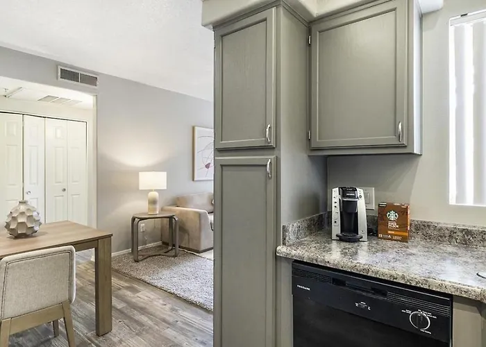 Landing Modern With Amazing Amenities